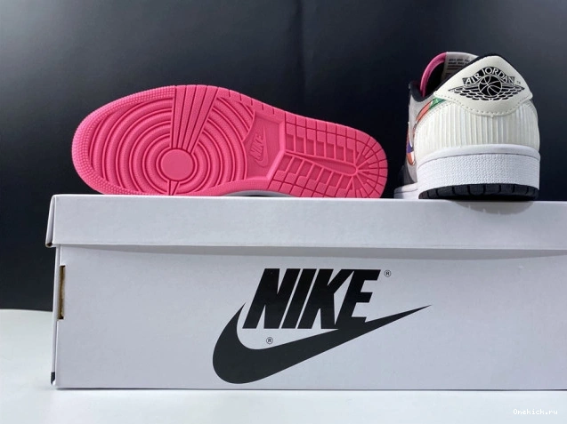One Kick CW0418-006 Retro Jordan 1 Low Chinese New Year (2020) 0808